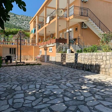 Apartments In Villa Viktoria Sutomore Extérieur photo