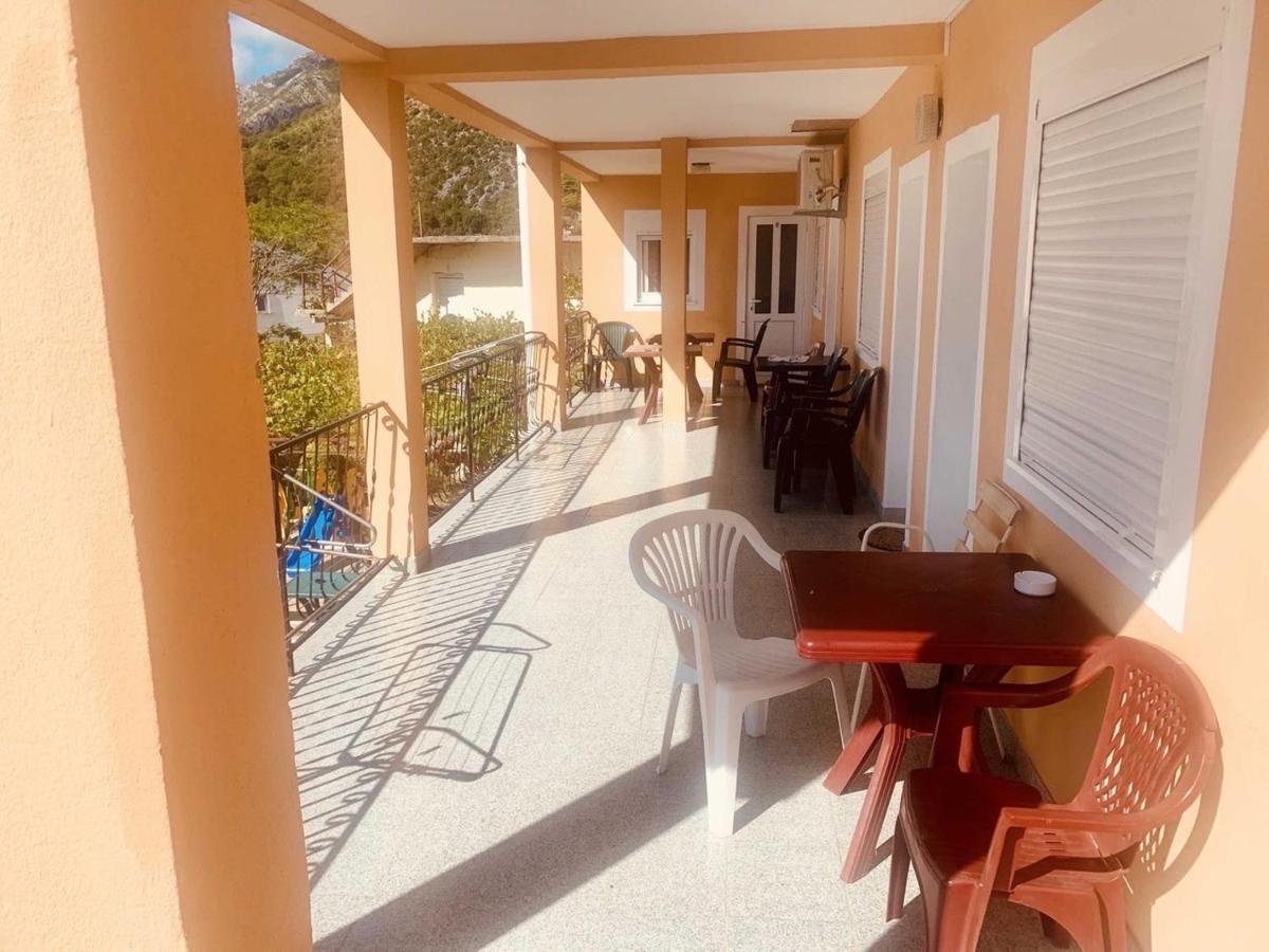 Apartments In Villa Viktoria Sutomore Extérieur photo
