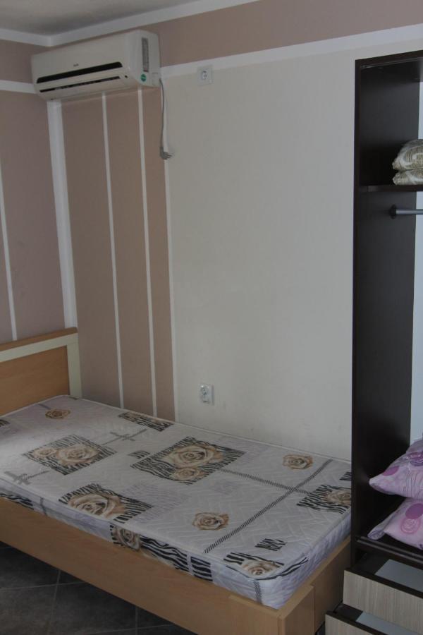 Apartments In Villa Viktoria Sutomore Extérieur photo