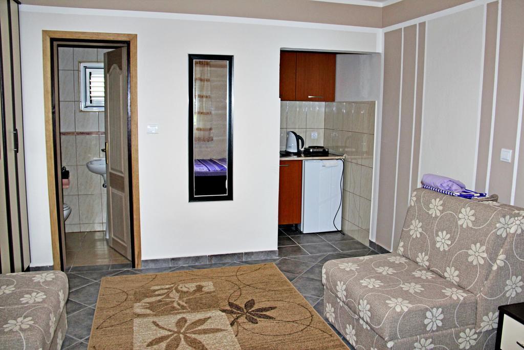 Apartments In Villa Viktoria Sutomore Extérieur photo