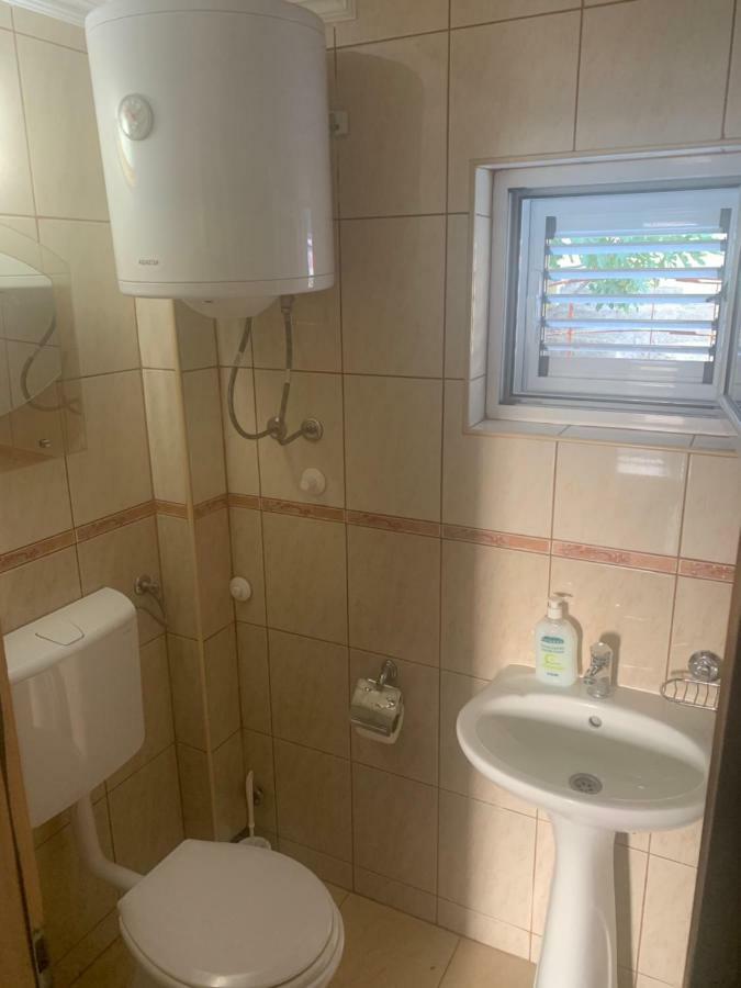 Apartments In Villa Viktoria Sutomore Extérieur photo